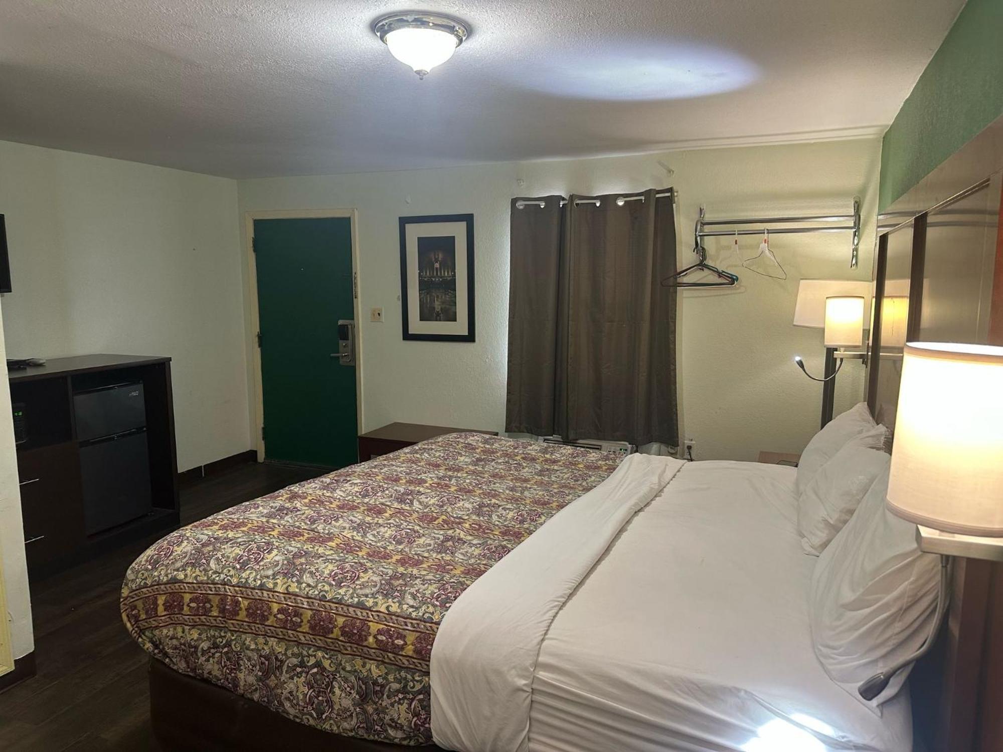 Hillcrest Motel By Oyo Aurora Near Lawrenceburg Exterior foto