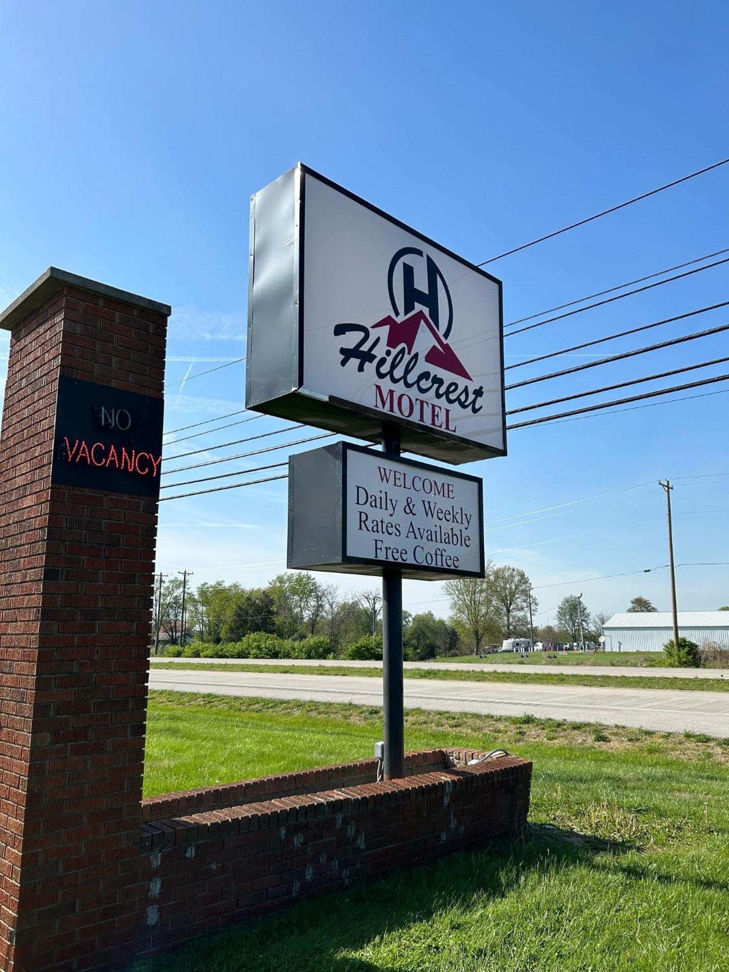 Hillcrest Motel By Oyo Aurora Near Lawrenceburg Exterior foto